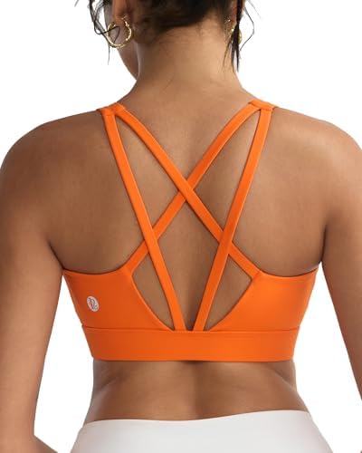 Built with fixed molded cups and a wide crisscross back, this high impact sports bra stays anchored during road runs and HIIT sessions.