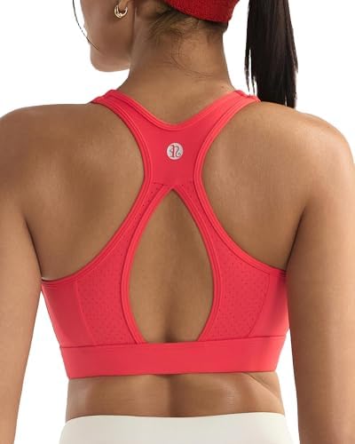 A high impact pullover bra built with sewn-in molded cups, micro-perforated airflow zones, and fully adjustable back straps.